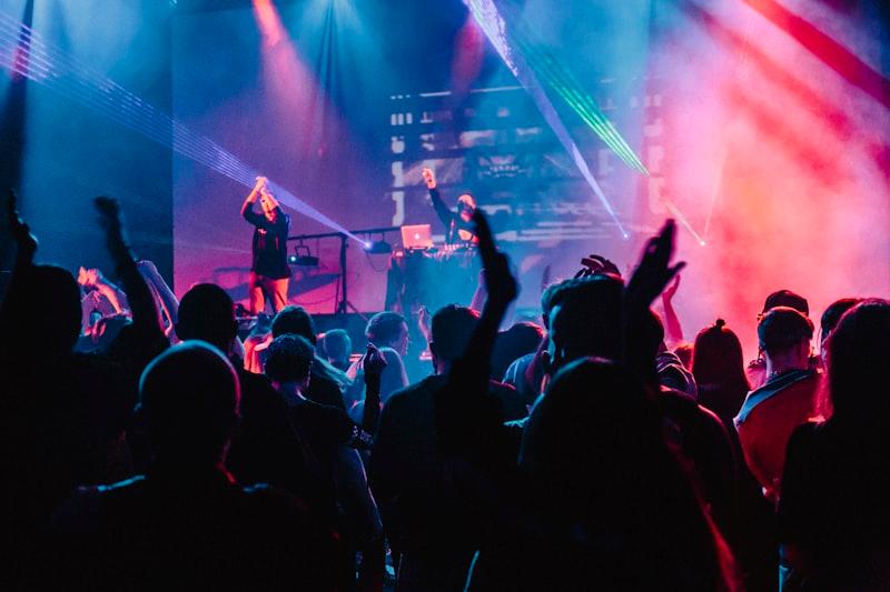 HERATIKS Return to dt weapons With 'Hands Up High': Pure Club Impact